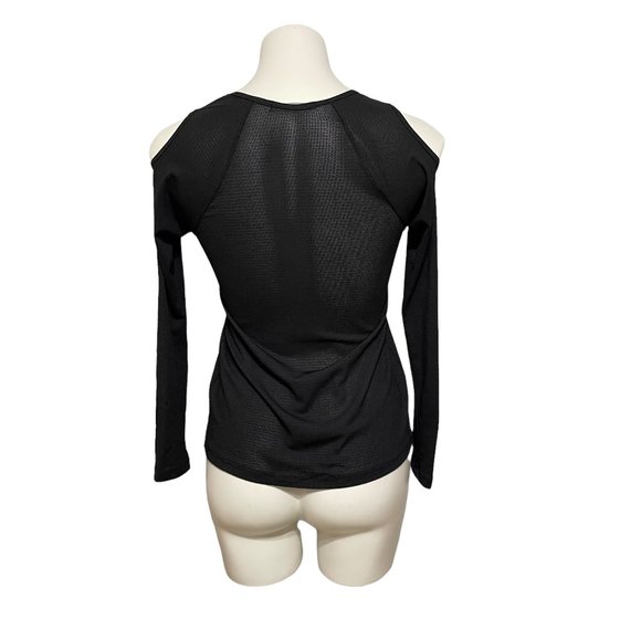 Nux Small Black Cold Shoulder Long Sleeve T Shirt - Picture 5 of 8